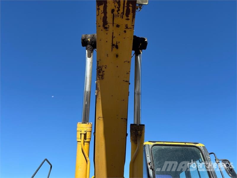 Komatsu PC300LC Tracked Excavator Paletli ekskavatörler
