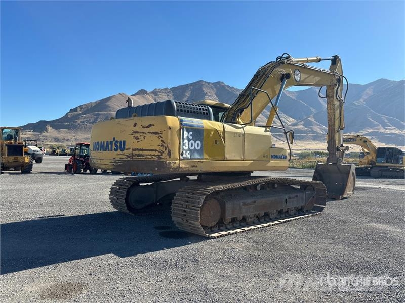 Komatsu PC300LC Tracked Excavator Paletli ekskavatörler