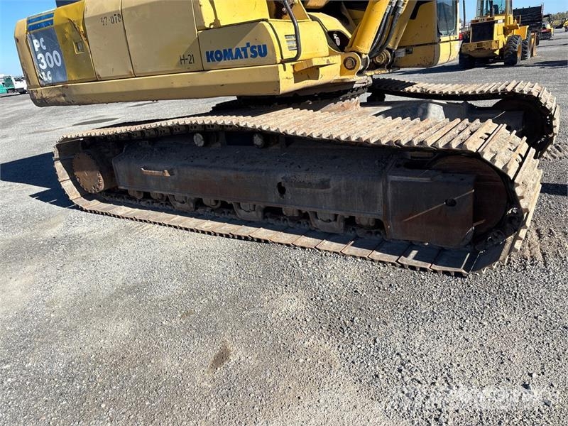 Komatsu PC300LC Tracked Excavator Paletli ekskavatörler