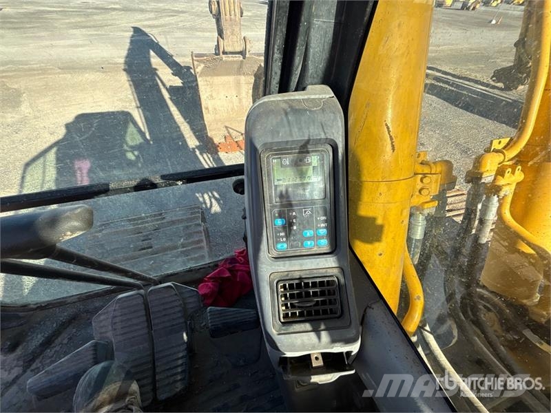 Komatsu PC300LC Tracked Excavator Paletli ekskavatörler