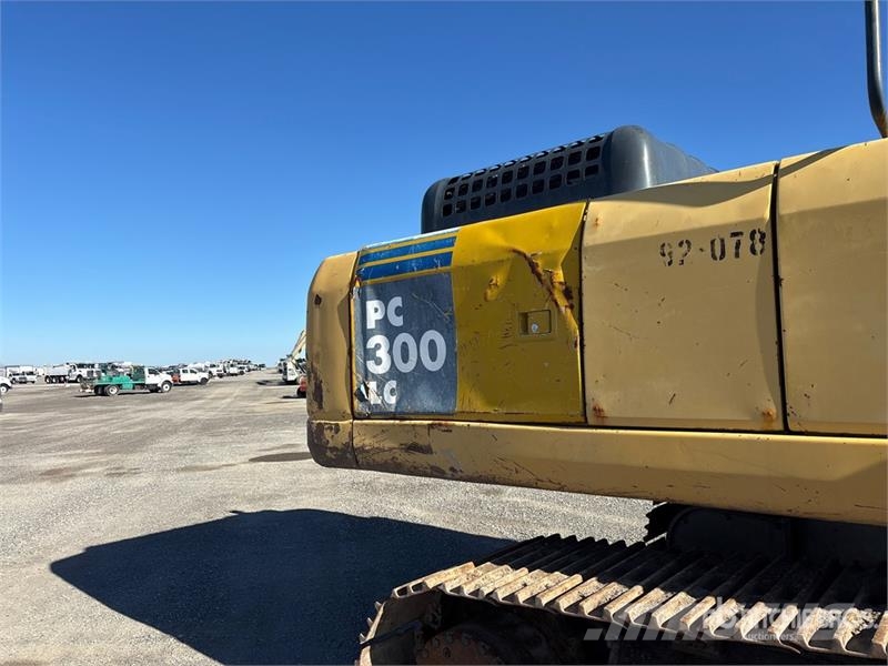 Komatsu PC300LC Tracked Excavator Paletli ekskavatörler