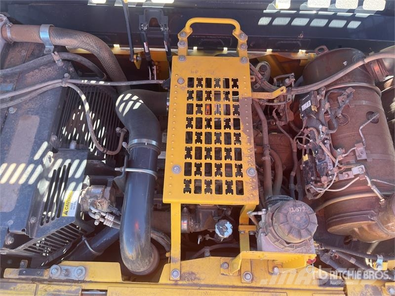 Komatsu PC360LC 11 Tracked Excavator Raupenbagger