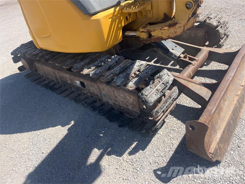 Komatsu PC50MR-2 Minigravemaskiner