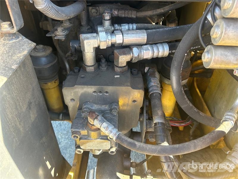 Komatsu PC60-8 Tracked Excavator Escavadeiras de esteiras