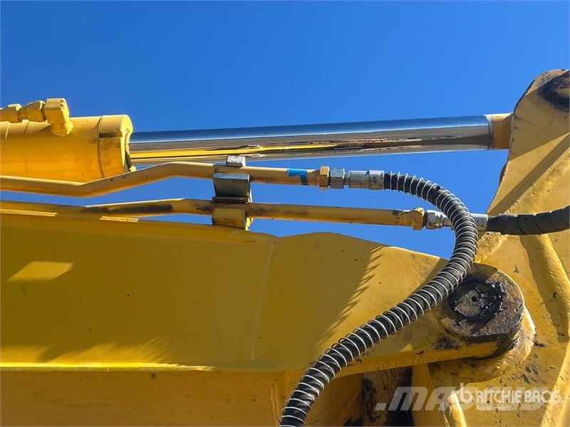Komatsu PC60-8 Tracked Excavator Escavadeiras de esteiras