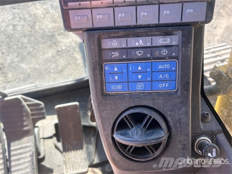 Komatsu PC60-8 Tracked Excavator Escavadeiras de esteiras