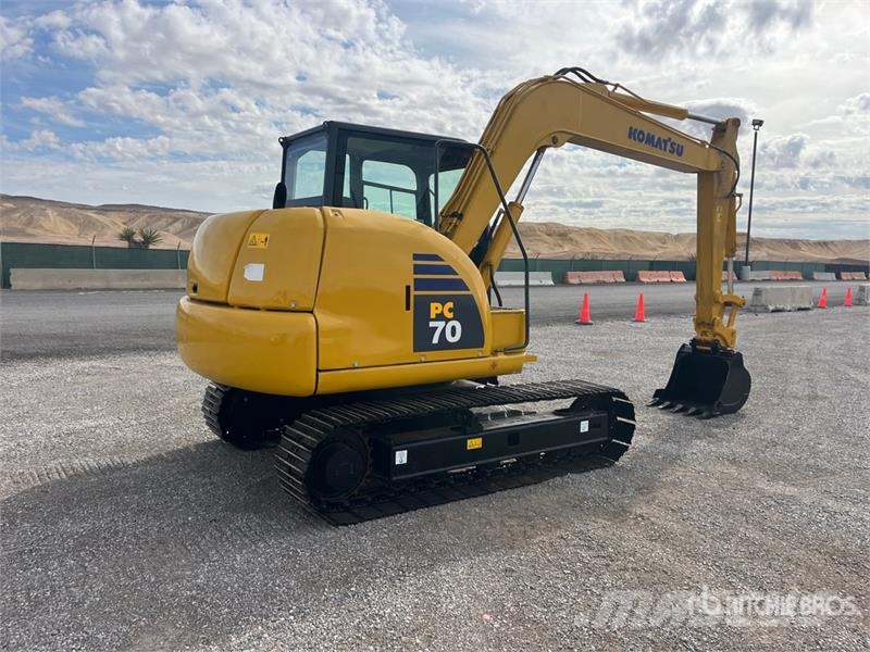 Komatsu PC70-8 Tracked Excavator Bagri goseničarji