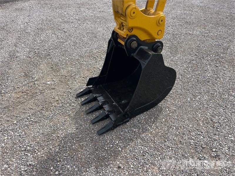 Komatsu PC70-8 Tracked Excavator Bagri goseničarji