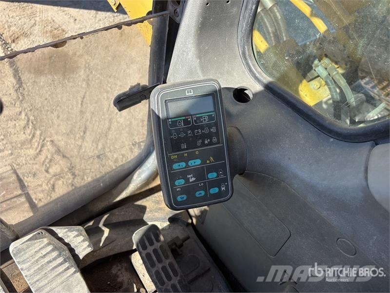 Komatsu PC750LC-6 Tracked Excavator Lánctalpas kotrók