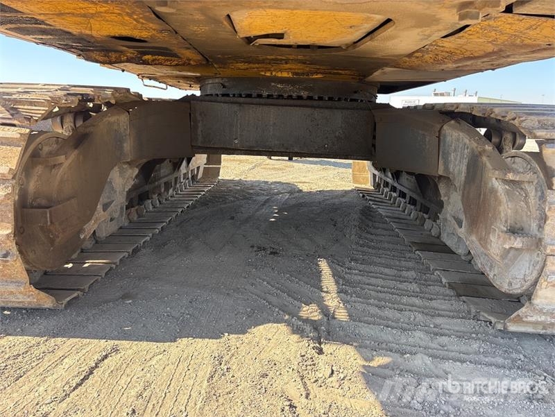 Komatsu PC750LC-6 Tracked Excavator Lánctalpas kotrók