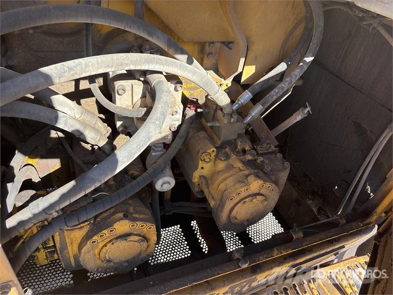 Komatsu PC750LC-6 Tracked Excavator Lánctalpas kotrók