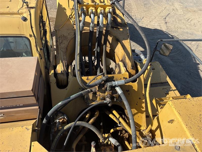 Komatsu PC750LC-6 Tracked Excavator Lánctalpas kotrók