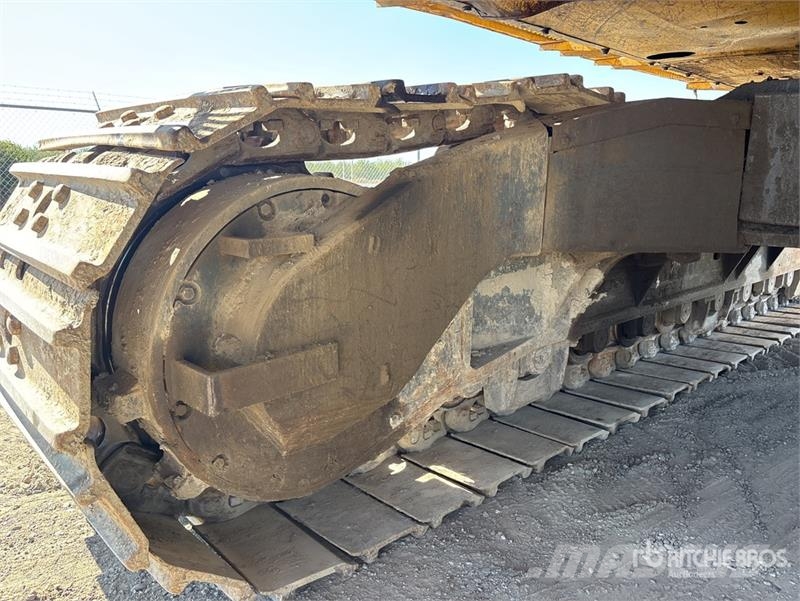 Komatsu PC750LC-6 Tracked Excavator Lánctalpas kotrók