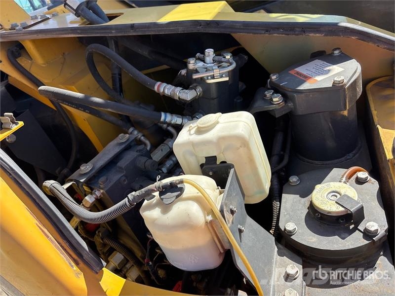 Komatsu PC88MR-8 Mini Excavator Mini ekskavatori < 7 t