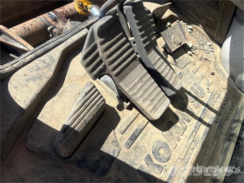 Komatsu PC88MR-8 Tracked Excavator Верижен екскаватор