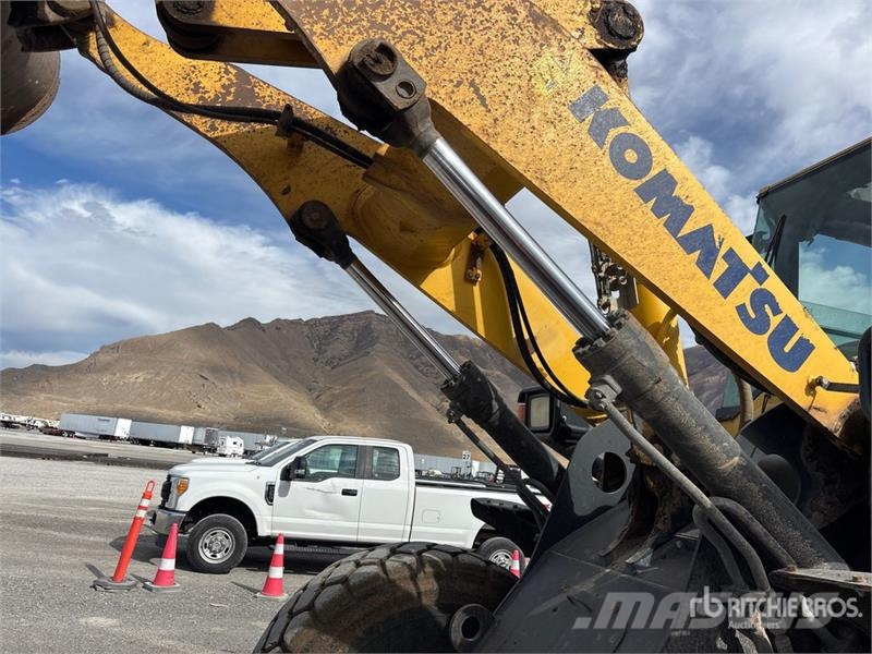 Komatsu WA270-7 Wheel Loader Chargeuse sur pneus