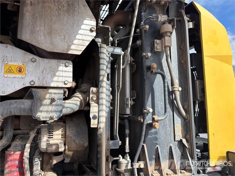 Komatsu WA270-7 Wheel Loader Chargeuse sur pneus