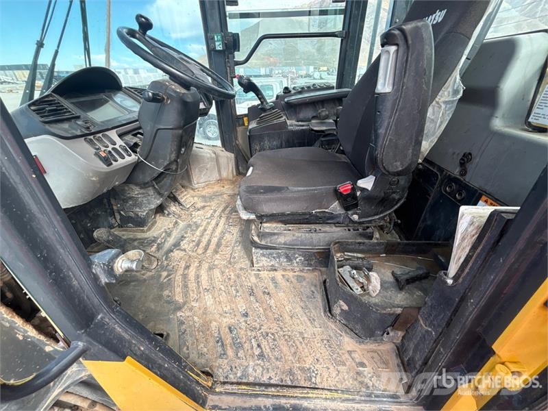 Komatsu WA270-7 Wheel Loader Chargeuse sur pneus