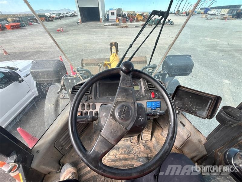 Komatsu WA270-7 Wheel Loader Chargeuse sur pneus