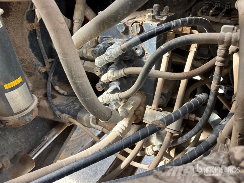 Komatsu WA270-7 Wheel Loader Chargeuse sur pneus