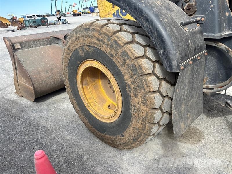 Komatsu WA270-7 Wheel Loader Chargeuse sur pneus