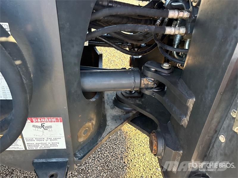 Komatsu WA270-8 Wheel Loader 휠로우더
