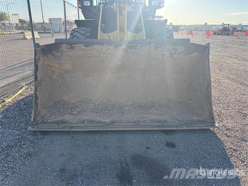 Komatsu WA270-8 Wheel Loader 휠로우더