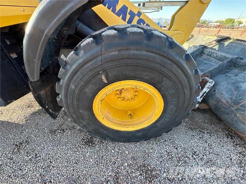 Komatsu WA270-8 Wheel Loader 휠로우더