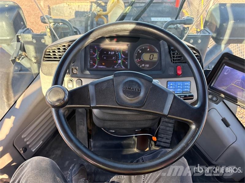 Komatsu WA270-8 Wheel Loader 휠로우더