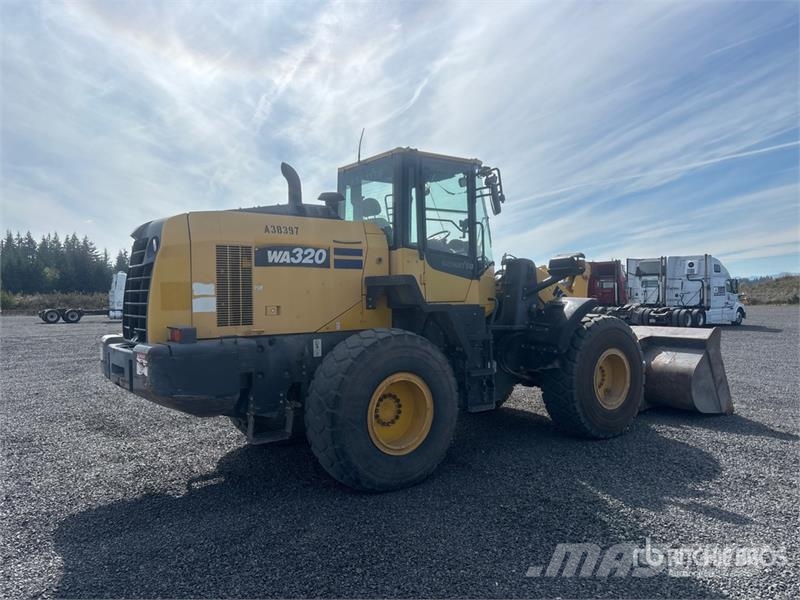 Komatsu WA320-8 Wheel Loader Gumikerekes homlokrakodók