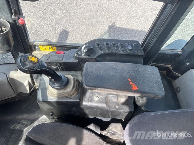 Komatsu WA320-8 Wheel Loader Gumikerekes homlokrakodók