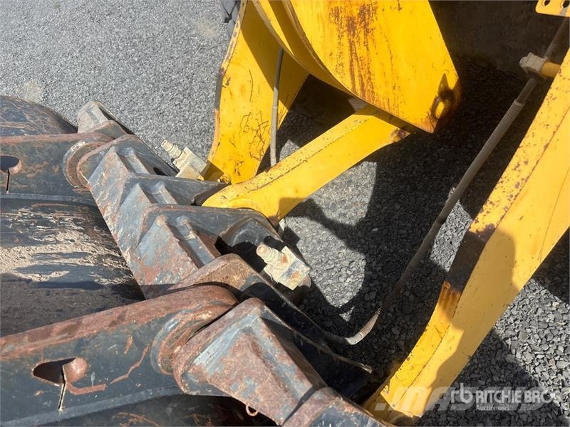 Komatsu WA320-8 Wheel Loader Gumikerekes homlokrakodók