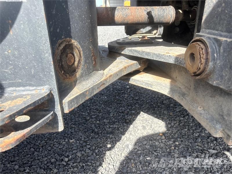 Komatsu WA320-8 Wheel Loader Gumikerekes homlokrakodók
