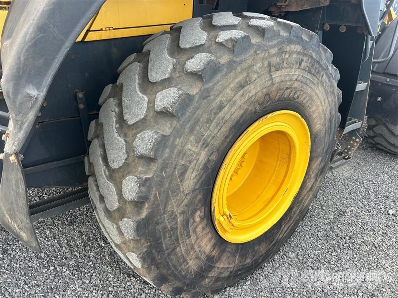 Komatsu WA380-8 Wheel Loader Wielladers