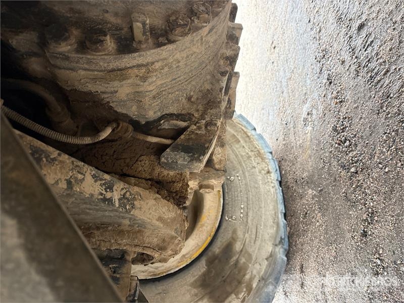 Komatsu WA470-8 لوادر بعجل