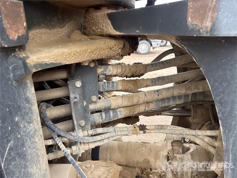 Komatsu WA470-8 لوادر بعجل