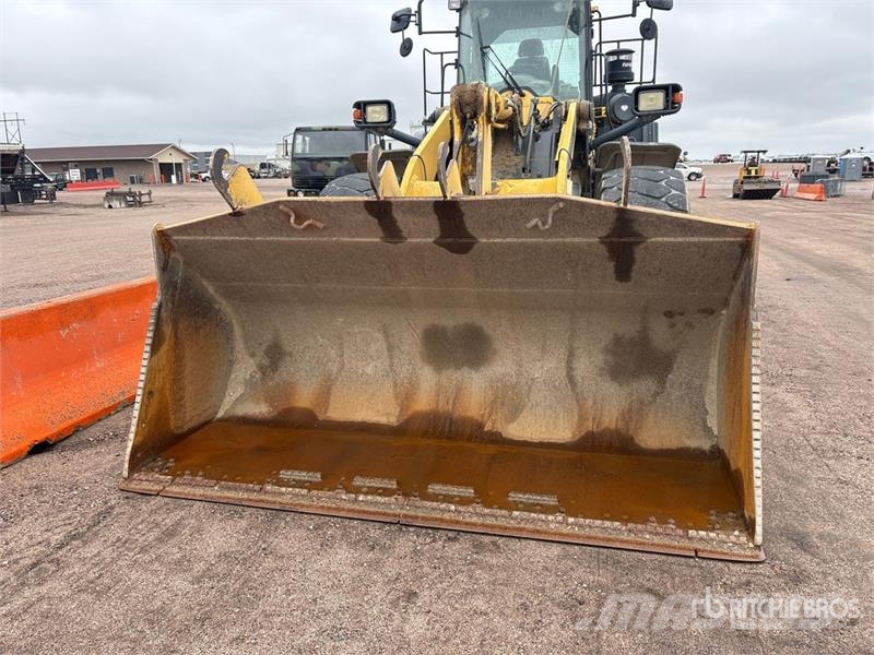 Komatsu WA470-8 لوادر بعجل