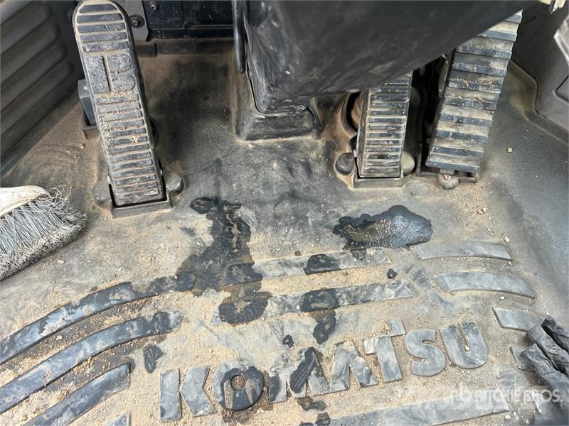 Komatsu WA500-8 Wheel Loader Kolové nakladače