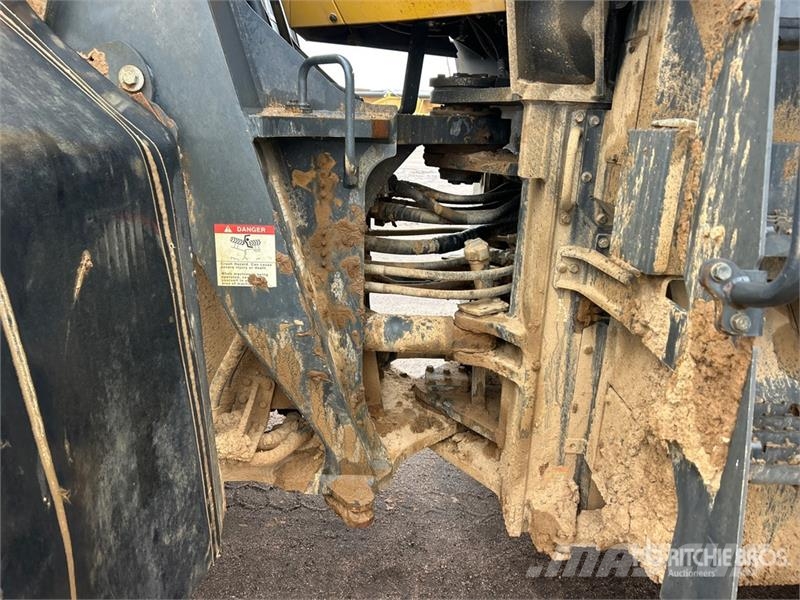 Komatsu WA500-8 Wheel Loader لوادر بعجل