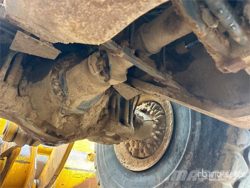 Komatsu WA500-8 Wheel Loader لوادر بعجل