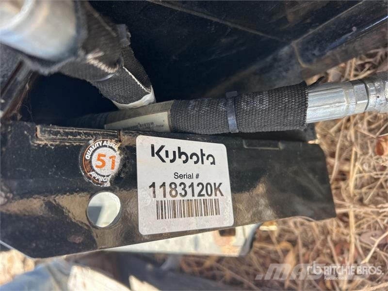 Kubota 40 in Skeleton Skid Steer Grapple خطاطيف