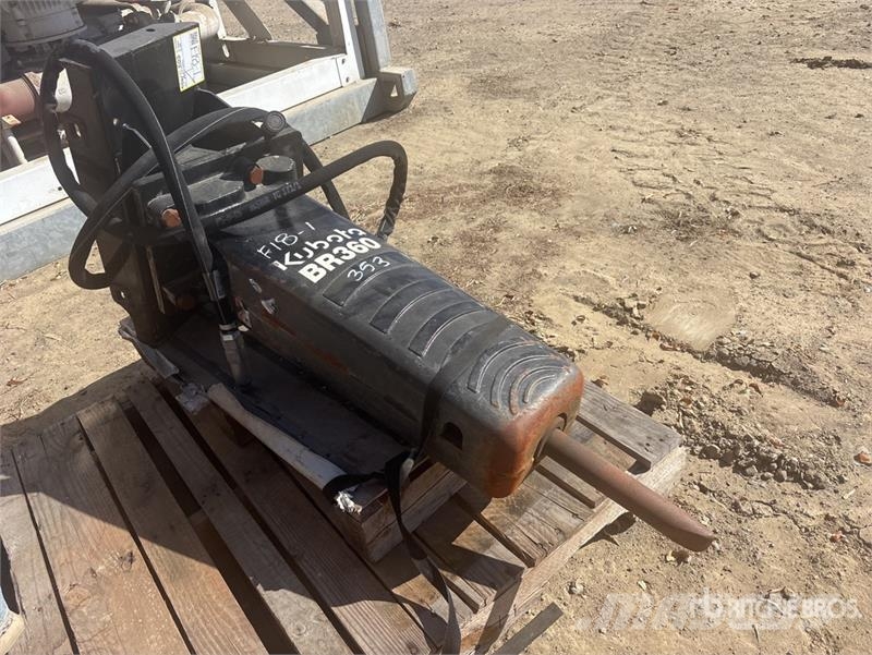 Kubota BR360 Skid Steer Breaker Fejtőgépek