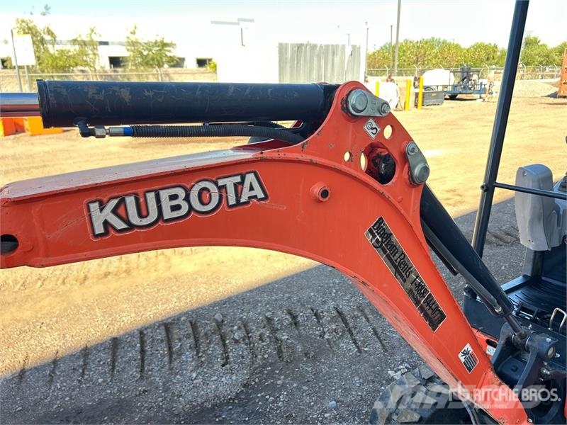 Kubota KX018-4 小型挖土機/掘鑿機<7t(小型挖掘機)