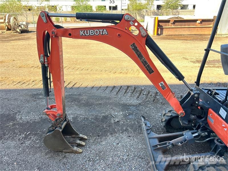 Kubota KX018-4 小型挖土機/掘鑿機<7t(小型挖掘機)