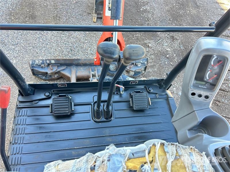 Kubota KX018-4 小型挖土機/掘鑿機<7t(小型挖掘機)