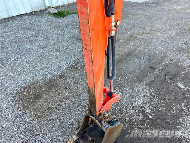 Kubota KX018-4 小型挖土機/掘鑿機<7t(小型挖掘機)