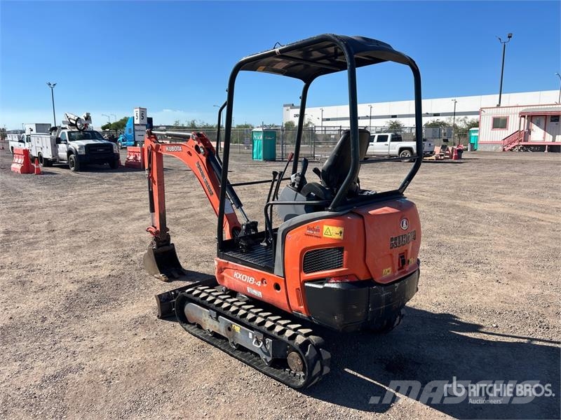 Kubota KX018-4 小型挖土機/掘鑿機<7t(小型挖掘機)