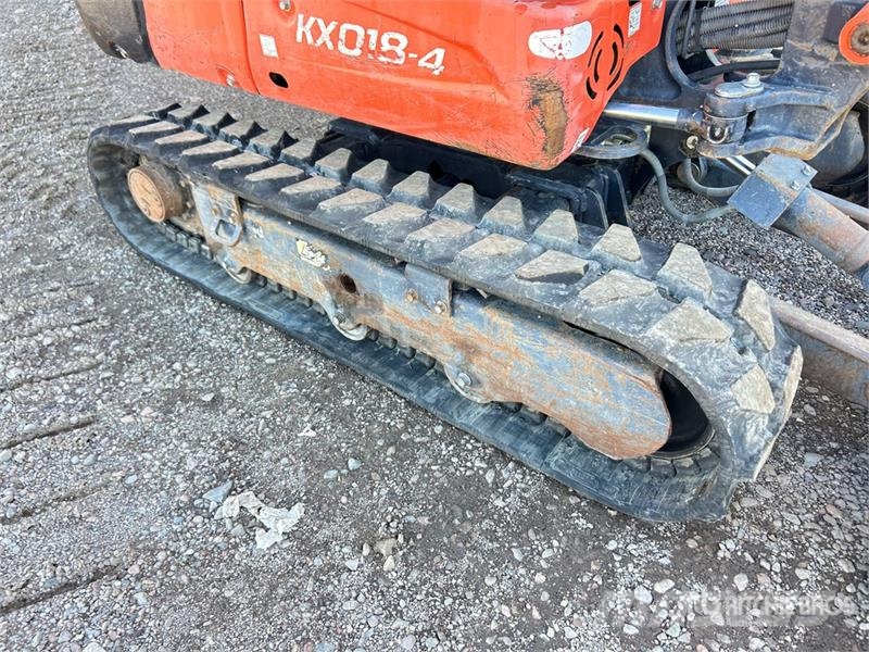 Kubota KX018-4 小型挖土機/掘鑿機<7t(小型挖掘機)