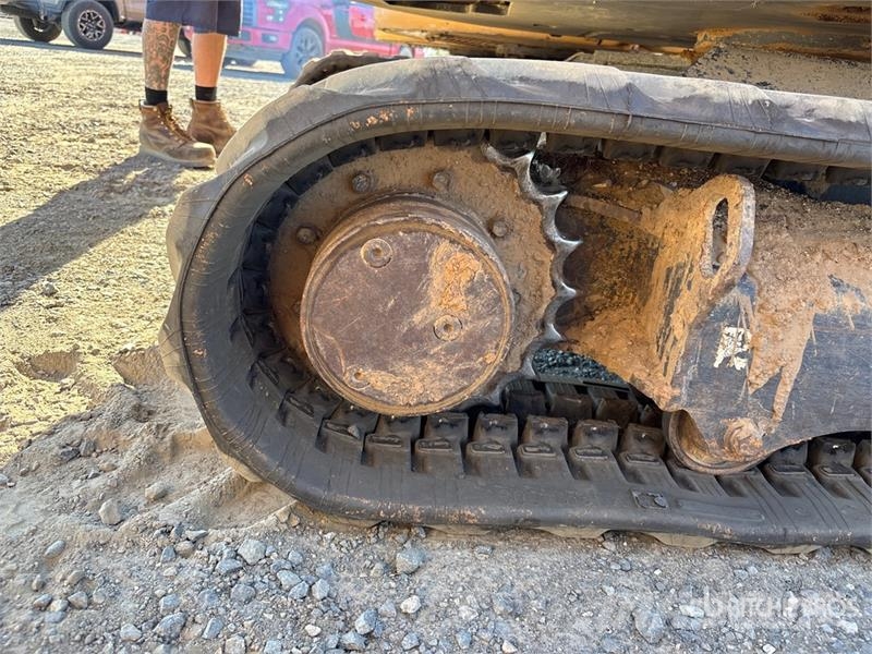 Kubota KX033-4 ミニ油圧ショベル 7t以下（ミニユンボ・ミニディガー）