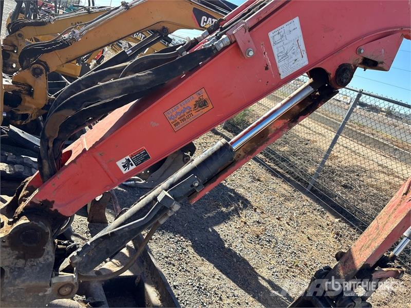 Kubota KX033-4 ミニ油圧ショベル 7t以下（ミニユンボ・ミニディガー）